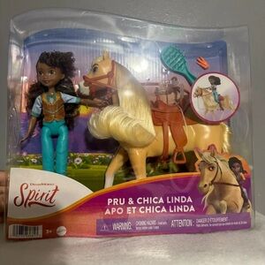 Mattel DreamWorks Spirit Untamed Pru Doll & Chica Linda Horse Playset Age 3 Up